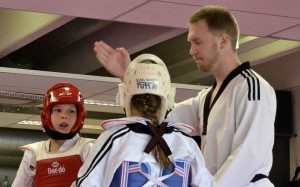 El juez de taekwondo Tatu Iivanainen