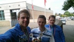 来自荷兰的 Christian 和 Ess 获得了巨大的奖牌