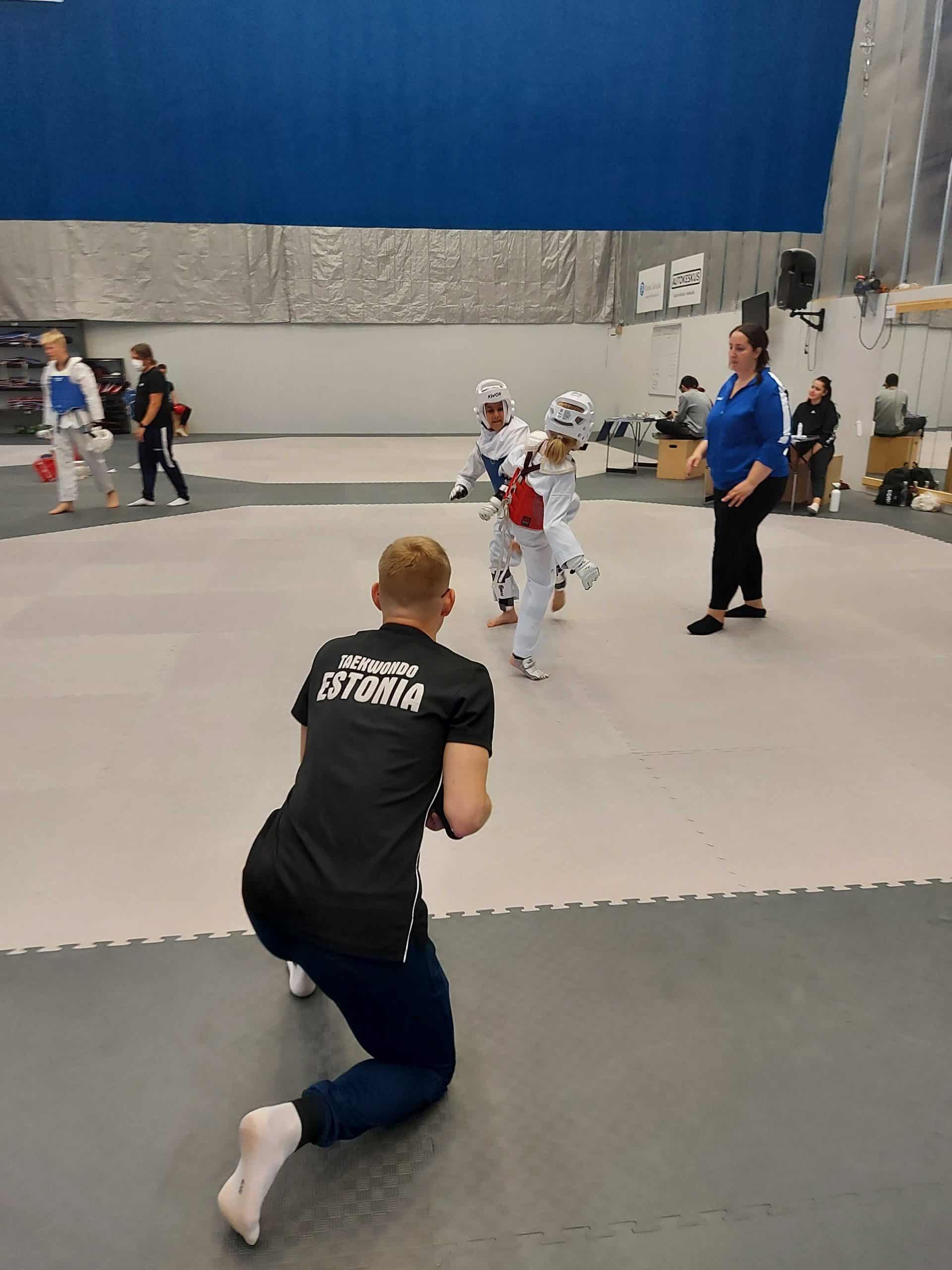 Taekwondo TU11 Idablokk